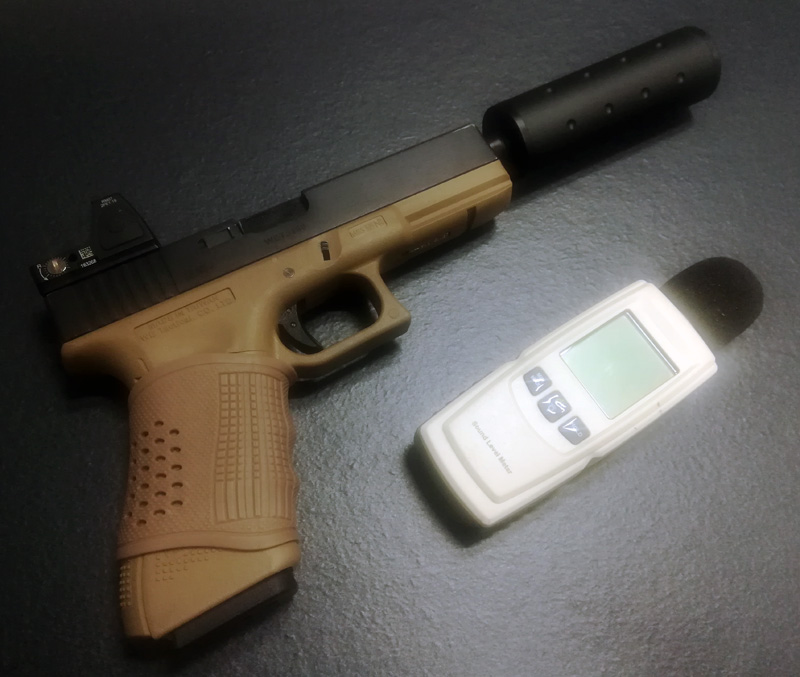 Airsoft : efficacité d'un silencieux sur une réplique GBB
