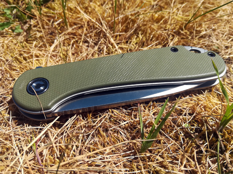 Couteau pliant Civivi Elementum et son clip ceinture