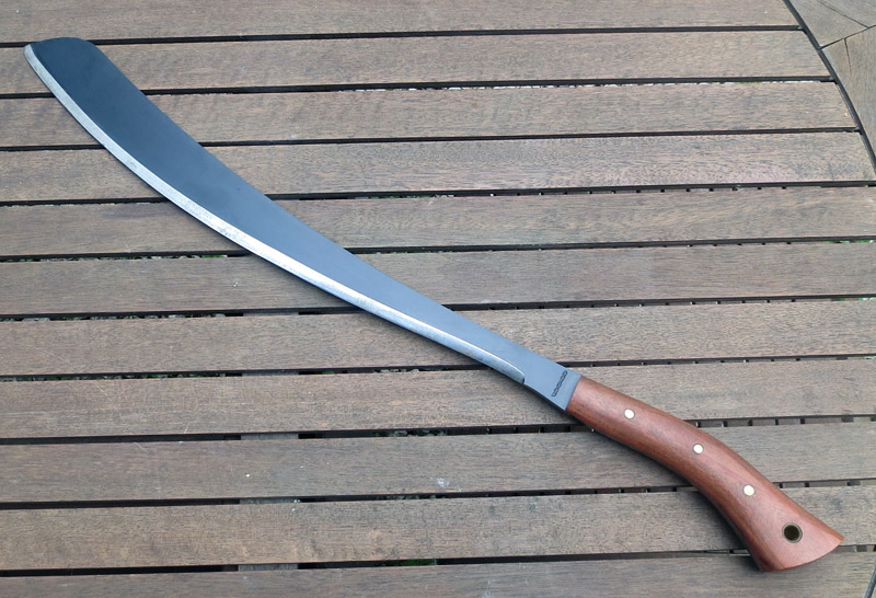 Machette sans son étui